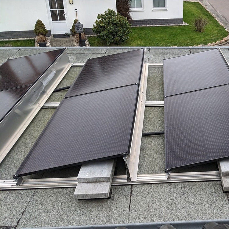 छोटे पैनल 50W 70W 100W सौर पैनल छोटे सिस्टम के लिए काले शिंगल्ड पैनल 12V 48V
